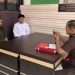 Penyerahan tersangka kasus curanmor ke kejaksaan, Senin (26/12/2022) (isno/gopos)