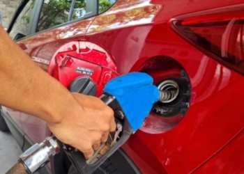 Ilustrasi Pengisian BBM. (Shutterstok)