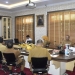 Wali Kota Gorontalo, Marten Taha saat mengikuti Rakor Pencabutan Pemberlakuan PPKM yang dipimpin Wamendagri RI, Senin (2/1/2023). (Foto: Humas)