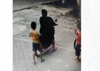 Video CCTV detik-detik anak 12 tahun di Kota Makassar diculik beredar di media sosial [SuaraSulsel.id/Istimewa]