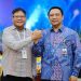 Kepala Perwakilan BI Gorontalo yang lama, Ronny Widijarto Purubaskoro (kiri) bersama Kepala Perwakilan BI Gorontalo yang baru, Dian Nugraha (kanan). (dok. BI Gorontalo)