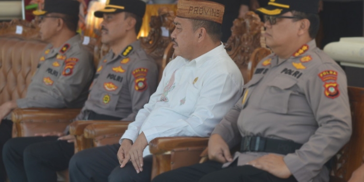 Ketua Dewan Perwakilan Rakyat Daerah (DPRD) Kabupaten Bone Bolango, Halid Tangahu saat menghadiri  kegiatan pelantikan Kapolres Bone Bolango, AKBP Muhammad Ali di Polres Bone Bolango, Rabu (4/1/2023). (Foto: Putra/Gopos)