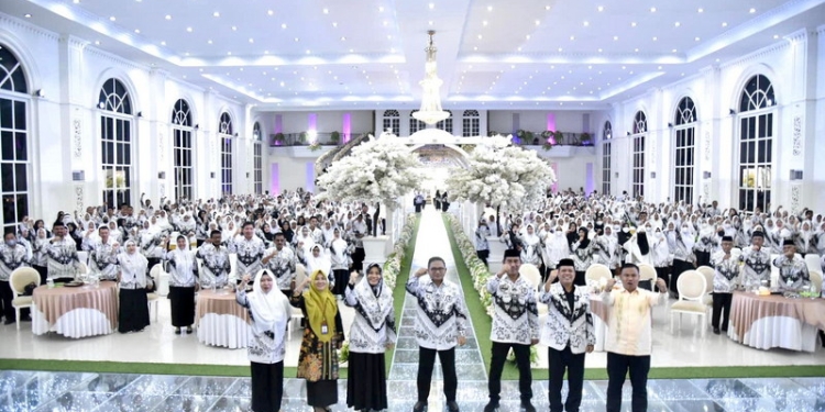 Pemerintah Kota Gorontalo Perjuangkan Nasib Guru Honorer