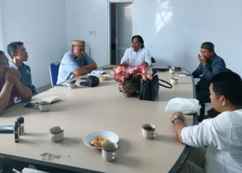 Komisi I DPRD Bone Bolango, melaksanakan Rapat Dengar Pendapat bersama Dinas PMD Kabupaten Bone Bolango, Kamis (5/1/2023). (Foto: Putra/Gopos)