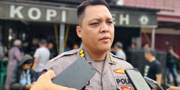 Kabid Humas Polda Gorontalo, Kombes Pol Wahyu Tri Cahyono dikonfirmasi, Jumat (6/1/2023). (Foto: Putra/Gopos)