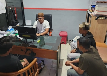 Tiga remaja terduga pelaku pemerkosaan terhadap gadis 16 tahun saat pesta tahun baru 2023 menjalani pemeriksaan oleh Sat Reksrim Polres Gorontalo Kota. (istimewa)