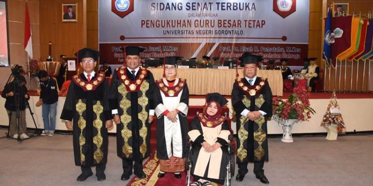 Sidang senat terbuka pengukuhan dua dosen FOK UNG  (Dok. UNG)