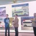 Penyerahan mobil ambulans secara simbolis oleh Gubernur Prefektur Ehime, Jepang, Tokihiro Nakamura kepada Penjabat Gubernur Gorontalo Hamka Hendra Noer di Kantor Bank Indonesia Perwakilan Gorontalo, Kamis (19/1/2022). (muhajir/gopos)