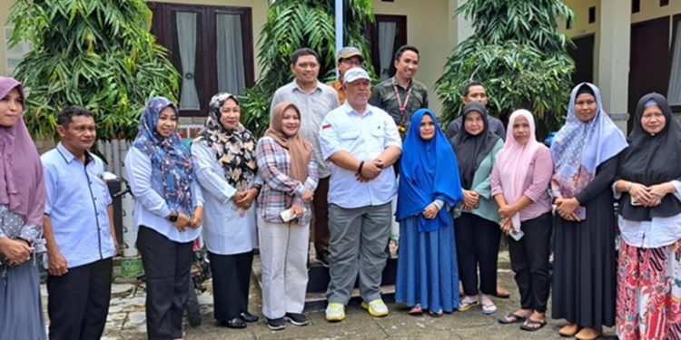 Monitoring penyaluran kartu tani yang dilakukan oleh Komisi II DPRD Provinsi Gorontalo di BPP Kwandang, Kabupaten Gorontalo Utara, Rabu (25/1/2023) (muhajir/gopos)