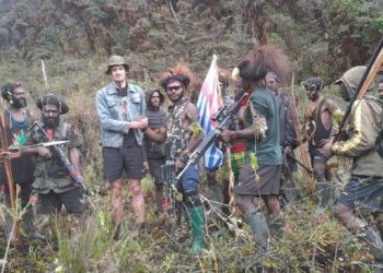 Kondisi pilot Susi Air asal Selandia Baru, Philip Mark Merthens saat menjadi korban sandera TPNPB-OPM. (Sebby Sambom)
