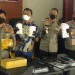 Polda Metro Jaya mengungkap kasus dan peran para tersangka kasus narkoba jenis sabu yang melibatkan lima anggota Polri di Polres Metro Jakarta Pusat, Jumat (14/10/2022). [Suara.com]