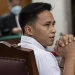 Mantan ajudan Ferdy Sambo, Richard Eliezer atau Bharada E, divonis tahun penjara di kasus pembunuhan berencana Brigadir Yosua yang dibacakan majelis hakim di PN Jaksel. [ANTARA/Suara.com]