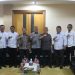 Pimpinan DPRD Provinsi Gorntalo dan Bawaslu Provinsi Gorontalo berpose bersama usai pertemuan koordinasi, Rabu (8/2/2023).(Humas Deprov Gorontalo)