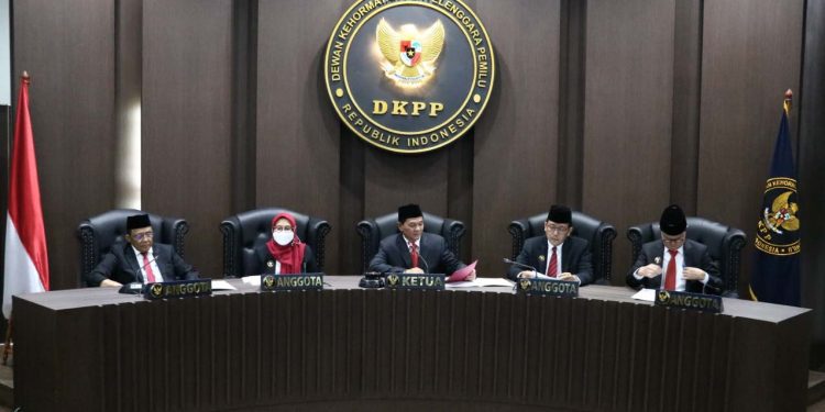 Dewan Kehormatan Penyelengara Pemilu (DKPP)