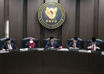 Ilustrasi pelaksanaan sidang pemeriksaan oleh DKPP (Foto: Dok. DKPP)