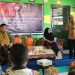 Sekretaris Daerah Kabupaten Gorontalo, Roni Sampir saat menghadiri Serta melakukan Pendampingan dengan Tim KPK RI Dalam Rangka Observasi Desa Anti Korupsi Di Desa Pilohayanga Kecamatan Telaga Selasa (14/02/2023) (Foto: Dela/Gopos)