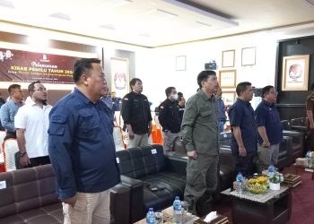 Jajaran KPU Provinsi Gorontalo bersama Forkopimda Provinsi Gorontalo mengikuti peluncuran Kirab Pemilu 2024 secara daring di Aula KPU Provinsi Gorontalo, Selasa (14/2/2023).