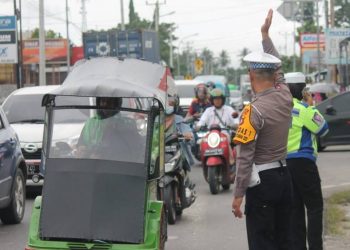 Polda Gorontalo melaksanakan operasi keselamatan dengan menyasar pelanggar lalu lintas, Jumat (17/2/2023) (Foto: Dok. Polda Gorontalo)