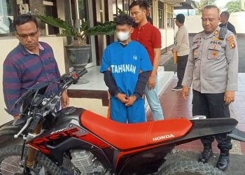 Terduga pelaku penganiayaan menggunakan sajam di Kelurahan Wongkaditi Timur, Kota Gorontalo. (Sari/gopos)