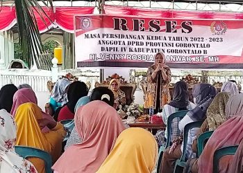 Anggota DPRD Provinsi Gorontalo Dapil Kabupaten Gorontalo B menampung aspirasi warga Desa Totopo, Kecamatan Bilato, Kabupaten Gorontalo, Senin (6/2/2023) (istimewa)