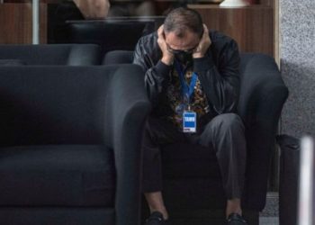 Rafael Alun trisambodo, ayah Mario Dandy ketika diperiksa di KPK (Twitter/@seringsendirian)