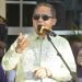 Marten Taha saat memberi sambutan pada lomba gerak jalan Pramuka dan Palang Merah Indonesia (PMI) dalam rangka memeringati Hari Ulang Tahun (HUT) ke-295 Kota Gorontalo, Kamis (16/3/2023). (Foto: Humas)