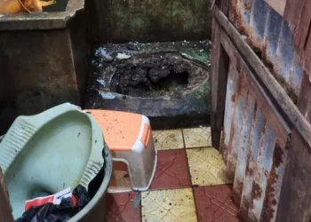 WC Jongkok di Duren Sawit Mendadak Meledak, Pemilik Rumah jadi Korban. (Dok. Damkar)