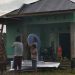 Kondisi rumah salah satu warga di Dusun Merpati, Kecamatan Dulohupa, Wonosari, mengalami kerusakan akibat diterjang angin puting beliung.(istimewa)