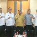 Pimpinan DPRD Provinsi Gorontalo berpose bersama dengan Kepala BNNP Gorontalo, Brigjen Rudy Ahmad, dan jajaran BNNP Gorontalo.(Humas Deprov Gorontalo)