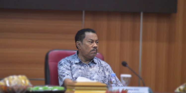 Ketua DPRD Provinsi Gorontalo, Paris RA. Jusuf saat Rapat Forkopimda Diperluas yang berlangsung di Kantor Kejaksaan Tinggi, Kamis (9/3/2023). (Foto: Putra/Gopos)
