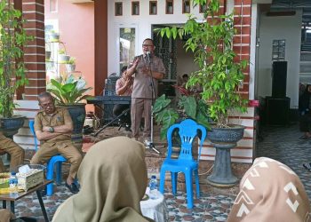 Anggota DPRD kota Gorontalo, Irwan Hunawa saat melakukan reses di kecamatan Dungingi, kota Gorontalo, Senin (20/3/2023). Istimewa