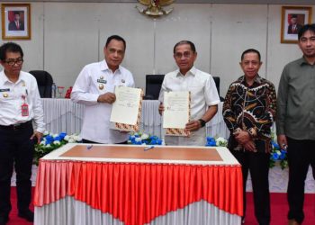 Penandatanganan Kerja Sama antara Pemprov Sulteng dan Pemkab Pohuwato dalam bidang kesehatan.