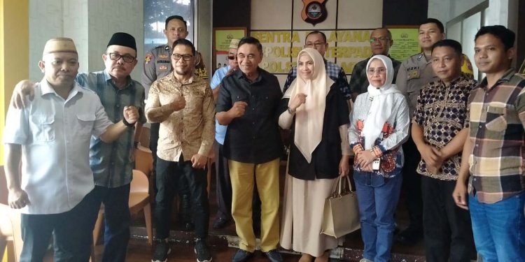 Komisi I Deprov Gorontalo melakukan kunjungan kerja ke Polsek Telaga untuk memastikan pengawasan Kantibmas selama ramadan. (Muhajir/gopos)