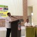 Bupati Gorontalo, Nelson Pomalingo, menyampaikan sambutan pada penyerahan SK Pendamping PKH dan TKSK di Kabupaten Gorontalo