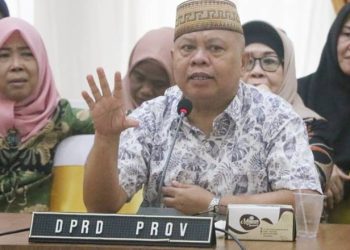 Ketua Komisi IV DPRD Provinsi Gorontalo, Hamid Kuna saat memberikan sambutan pada rembuk stunting, Sabtu (18/3/2023) (istimewa)