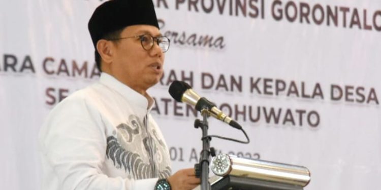Camat dan Kades se-Pohuwato menghadiri silaturahmi dengan Penjagub Gorontalo, Hamka Hendra Noer, di Gedung Universitas Pohuwato, Sabtu (1/4/2023). (Foto : Haris)