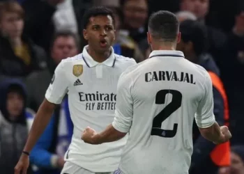 Selebrasi Rodrygo Goes (kiri) setelah mencetak gol pertama Real Madrid dalam pertandingan leg kedua perempat final Liga Champions lawan Chelsea di Stamford Bridge pada 18 April 2023. ANTARA/AFP/ADRIAN DENNIS