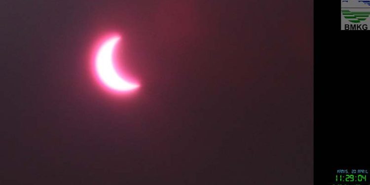 Gerhana matahari hibrid di Gorontalo