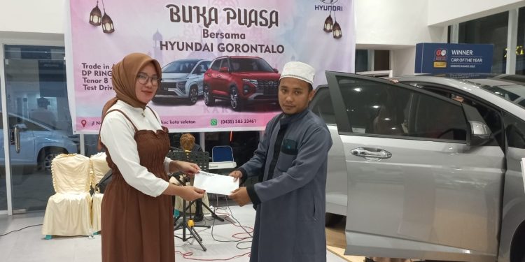 Hyundai Gorontalo berbagi bersama