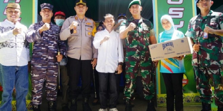 Forkompinda Kabupaten Gorontalo meninjau secara langsung Posko Pengamanan Lebaran 2023.