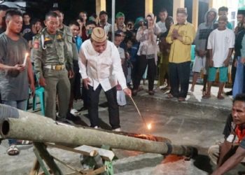 Wakil Bupati Gorontalo Hendra Hemeto, membuka Festival Gema Ramadhan1444 Hijriah Sadela Lo Bunggo Tahun Timur Senin, (17/04/2023).