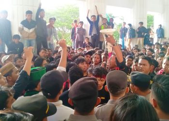Unjuk rasa mahasiswa tolak UU Cipta Kerja