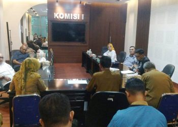 Rapat evaluasi Komisi I DPRD Provinsi Gorontalo bersama Badan Kepegawaian, Badan Keuangan dan Biro Organisasi, Senin (10/4/2023) (muhajir/gopos)