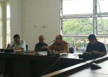 Jajaran komisi I Deprov Gorontalo melaksanakan rapat dengan OPD mitra, Rabu (12/4/2023) (muhajir/gopos)