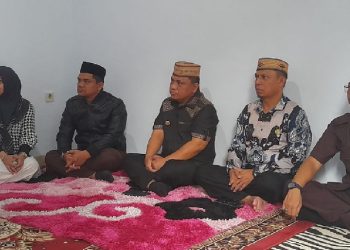 Wakil Bupati Gorontalo, Hendra Hemeto menghadiri kegiatan Mopotilolo Kepala Kejaksaan Negeri Kabupaten Gorontalo baru Muhammad Iqbal, Selasa (9/5/2023).