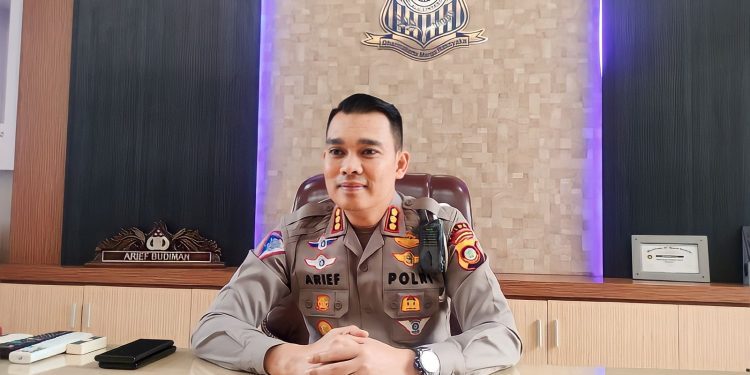 Direktur Lalulintas Polda Gorontalo, Kombes Pol Arief Budiman saat di konfirmasi, Senin (22/5/2023). (Foto: Putra/Gopos)