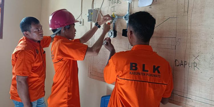 Renovasi gedung BLK yang dillaksankan oleh Pani Gold Project