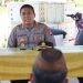 Kapolres AKBP Andik Gunawan saat menggelar program Jumat Curhat, di Desa Jemer, Kecamatan Tomilito, Kabupaten Gorontalo Utara, Jumat (26/5/2023).