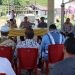 Kapolres Gorontalo Utara, AKBP Andik Gunawan saat menggelar program Jumat Curhat baru-baru ini, di Desa Jemer, Kecamatan Tomilito, Kabupaten Gorontalo Utara.