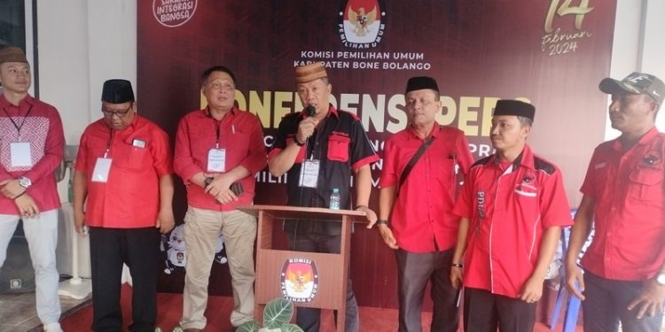 PDIP Bone Bolango melaksanakan pendaftaran Bacalon DPRD di KPU Bone Bolango, Kamis (11/5/2023).
